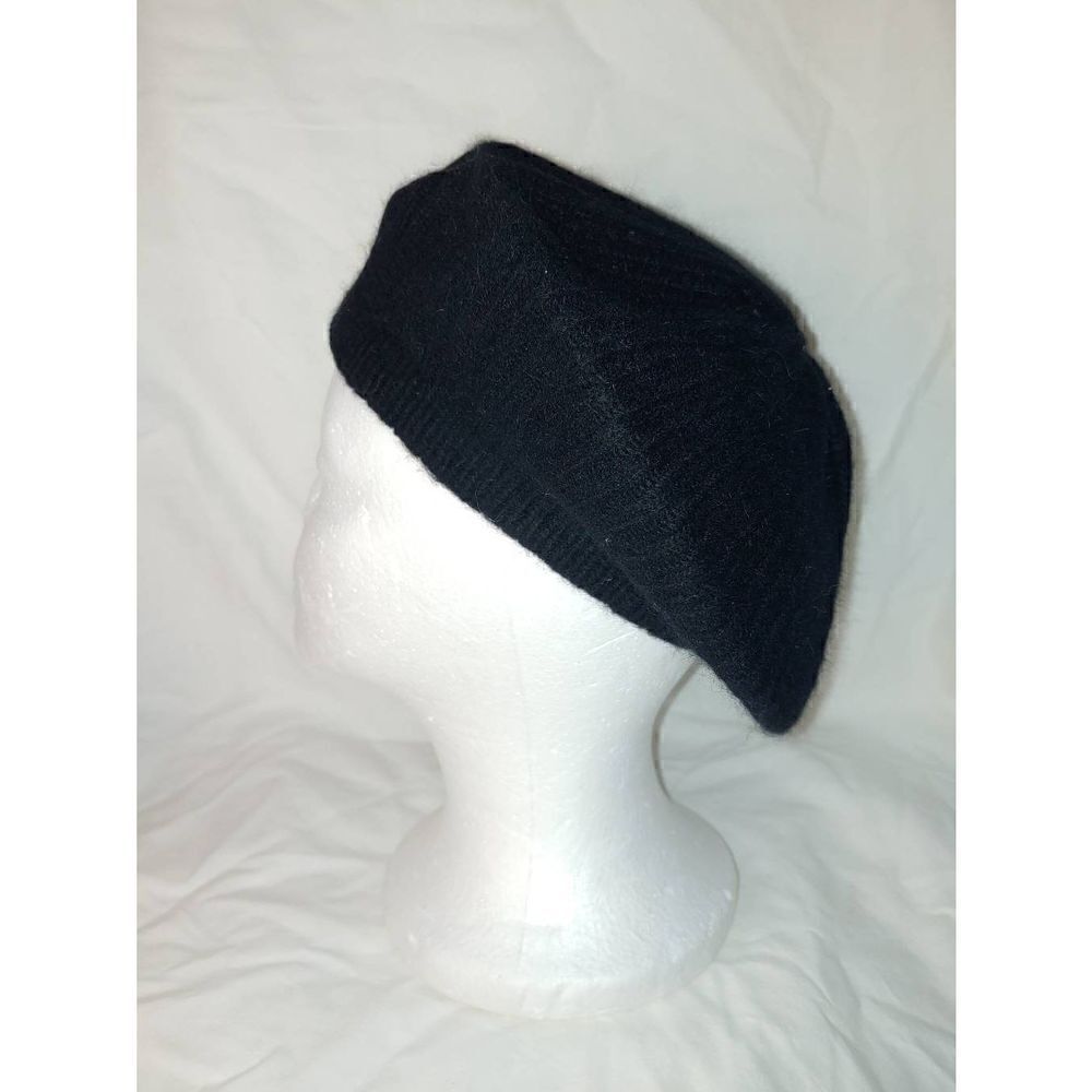 Women's Black Acrylic Blend Knit Beret - Picture 4 of 5